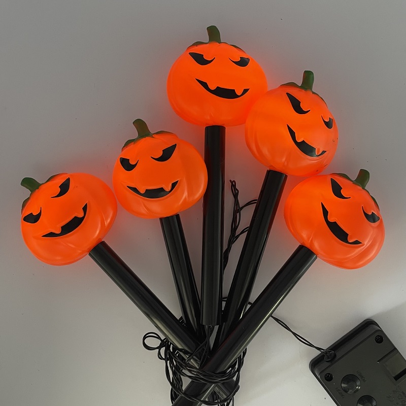 thumbnail image 2 of Paquete de 5 estacas de jardín Jack-O-Lantern luces solares para jardín lámparas solares Jack-O-Lantern, 2 of 2